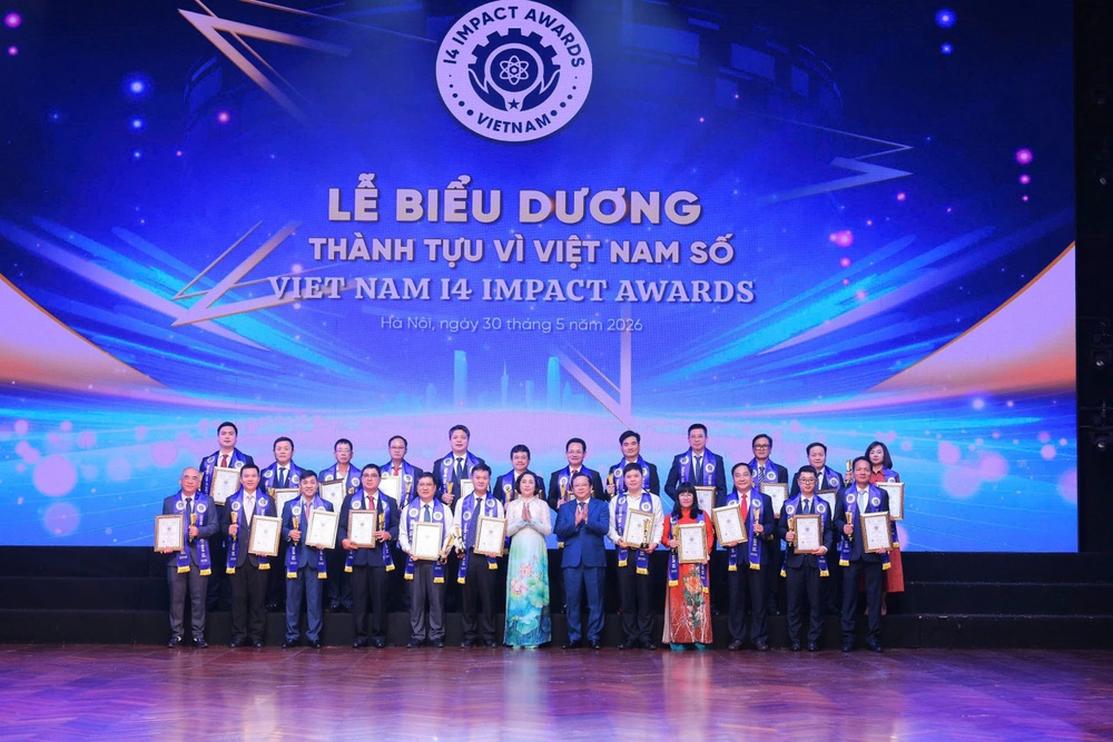 BSR được vinh danh tại Vietnam I4 Impact Awards 2026, khẳng định vị thế tiên phong chuyển đổi số - Ảnh 2. BSR được vinh danh tại Vietnam I4 Impact Awards 2026, khẳng định vị thế tiên phong chuyển đổi số - Ảnh 2.