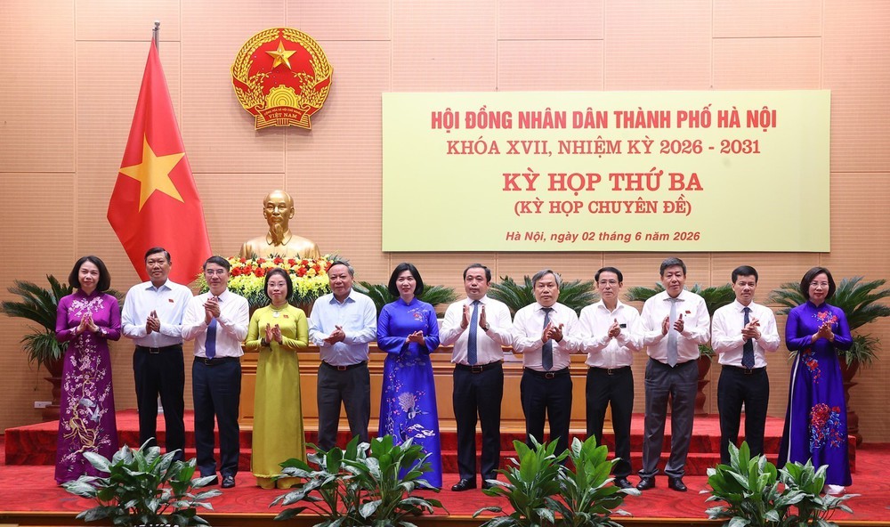 Bí thư Thành ủy Hà Nội: Tập trung cao độ để đưa Luật Thủ đô 2026 sớm đi vào cuộc sống - Ảnh 9. Bí thư Thành ủy Hà Nội: Tập trung cao độ để đưa Luật Thủ đô 2026 sớm đi vào cuộc sống - Ảnh 9.