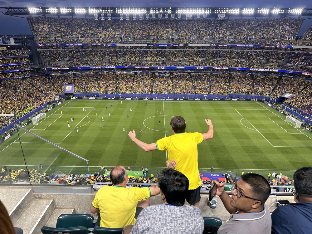 Ký sự World Cup: Ngày Brazil nhuộm vàng Philadelphia - Ảnh 3. Ký sự World Cup: Ngày Brazil nhuộm vàng Philadelphia - Ảnh 3.