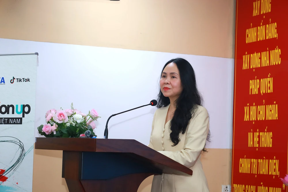 TikTok Shop đồng hành cùng Cục TMĐT và Sở Công Thương TP.HCM ra mắt Fashion Up Việt Nam - Ảnh 1. TikTok Shop đồng hành cùng Cục TMĐT và Sở Công Thương TP.HCM ra mắt Fashion Up Việt Nam - Ảnh 1.