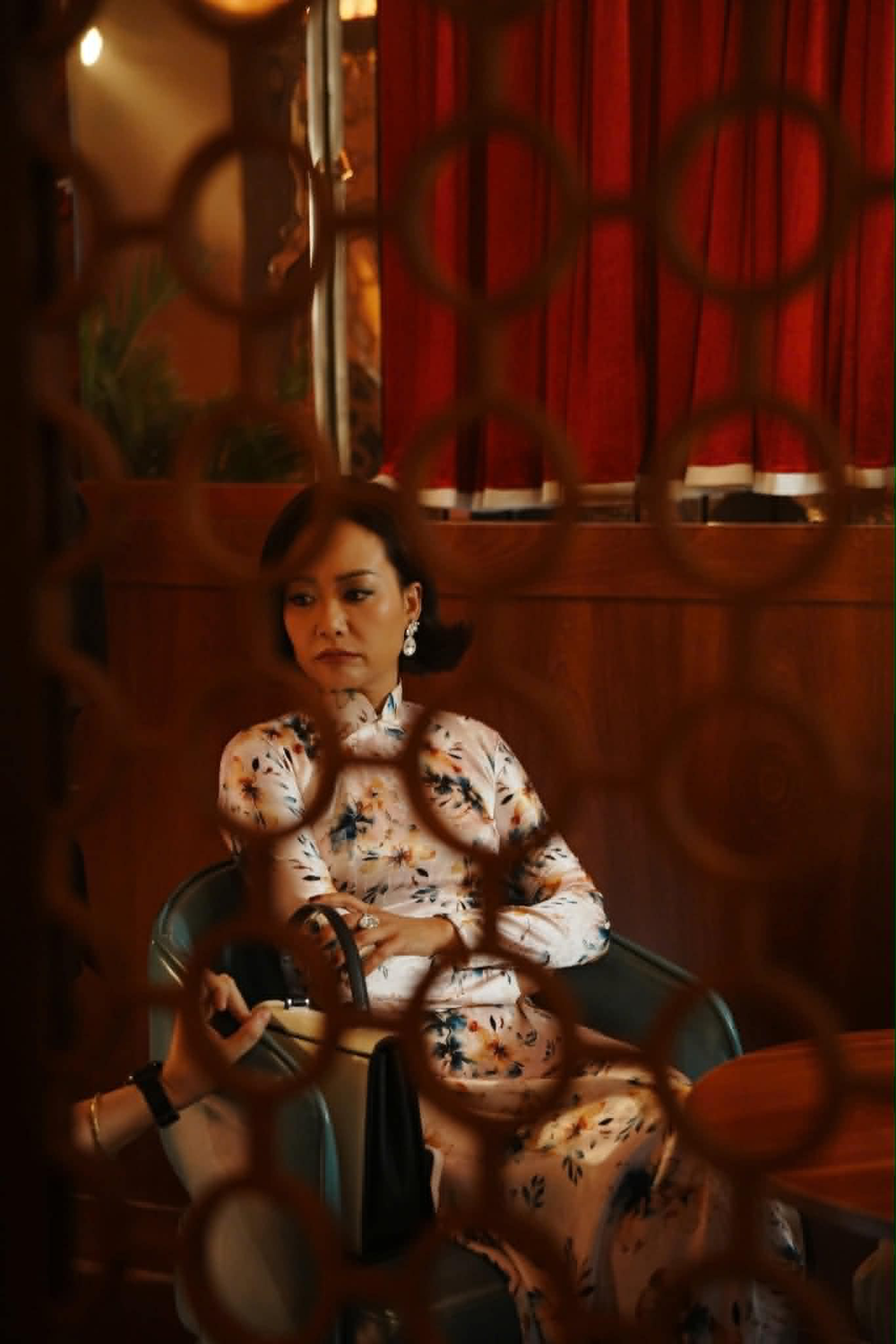 Thời trang kể chuyện trong “Mesdames Thanh Sắc” - Ảnh 5. Thời trang kể chuyện trong “Mesdames Thanh Sắc” - Ảnh 5.