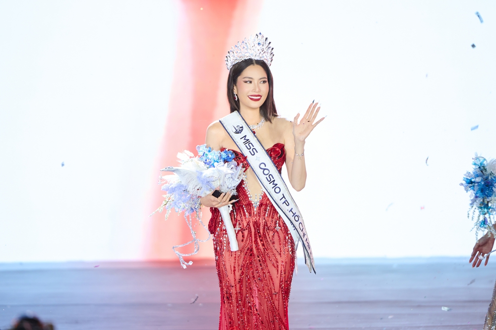 Chủ tịch Phương Đài trao "The New Iconic Crown" cho Tân Miss Cosmo 2026 - Ảnh 7. Chủ tịch Phương Đài trao "The New Iconic Crown" cho Tân Miss Cosmo 2026 - Ảnh 7.