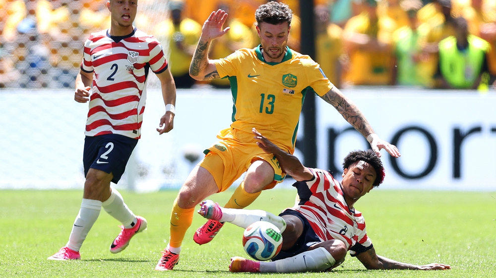 HLV Harry Kewell chê đội tuyển Úc sau trận thua Mỹ - Ảnh 2. HLV Harry Kewell chê đội tuyển Úc sau trận thua Mỹ - Ảnh 2.