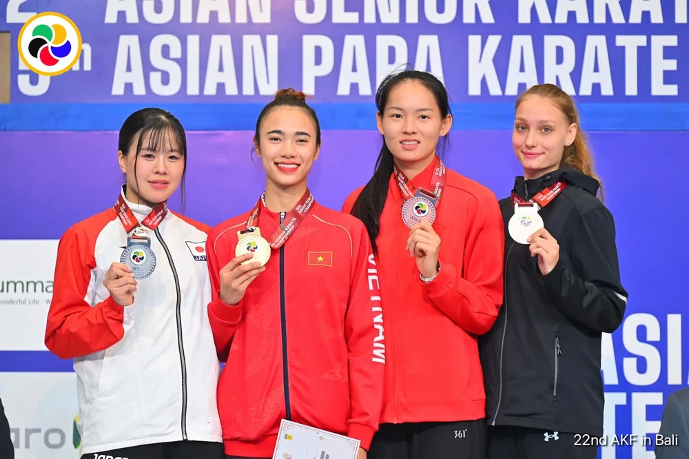 Nguyễn Thị Diệu Ly mang về HCV duy nhất cho karate Việt Nam tại giải vô địch châu Á 2026 - Ảnh 2. Nguyễn Thị Diệu Ly mang về HCV duy nhất cho karate Việt Nam tại giải vô địch châu Á 2026 - Ảnh 2.