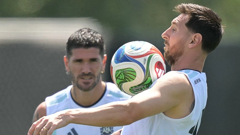 World Cup 2026 24h: Ibrahimovic gây sốc với dự đoán nhà vô địch; Messi hướng tới kỷ lục ghi bàn - Ảnh 4. World Cup 2026 24h: Ibrahimovic gây sốc với dự đoán nhà vô địch; Messi hướng tới kỷ lục ghi bàn - Ảnh 4.