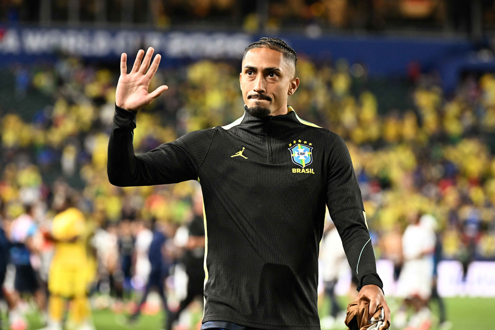 Tin nóng thể thao sáng 21/6: Real Madrid theo dõi sao trẻ Maroc gây sốt tại World Cup 2026; Casemiro về chung đội với Messi - Ảnh 2. Tin nóng thể thao sáng 21/6: Real Madrid theo dõi sao trẻ Maroc gây sốt tại World Cup 2026; Casemiro về chung đội với Messi - Ảnh 2.