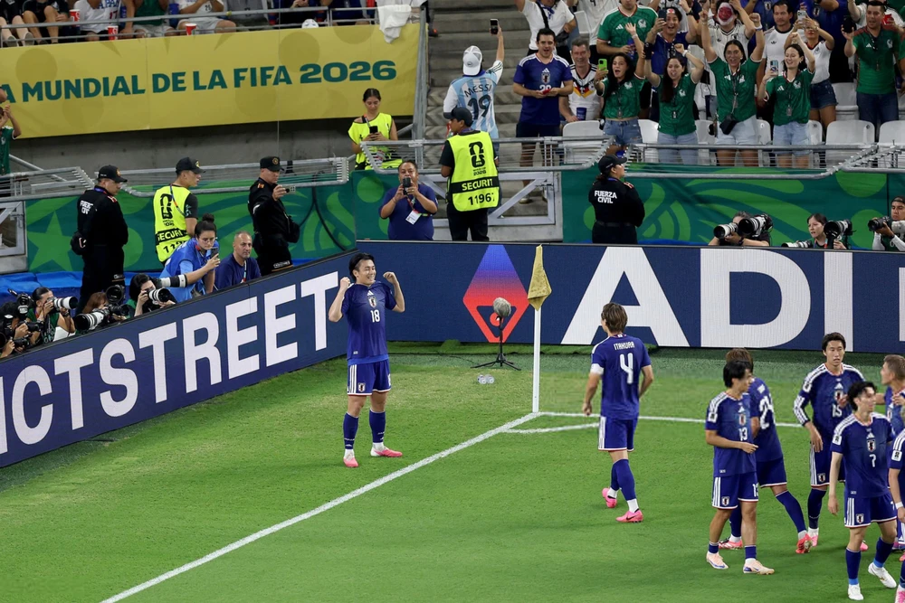 Đại thắng 4 sao trước Tunisia ở World Cup 2026, Nhật Bản xứng danh lá cờ đầu châu Á - Ảnh 1.