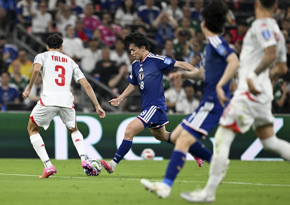 'Sát thủ' Ayase Ueda: Bùng nổ ở World Cup 2026 nhờ bí kíp từ Van Persie - Ảnh 1. World Cup 2026
