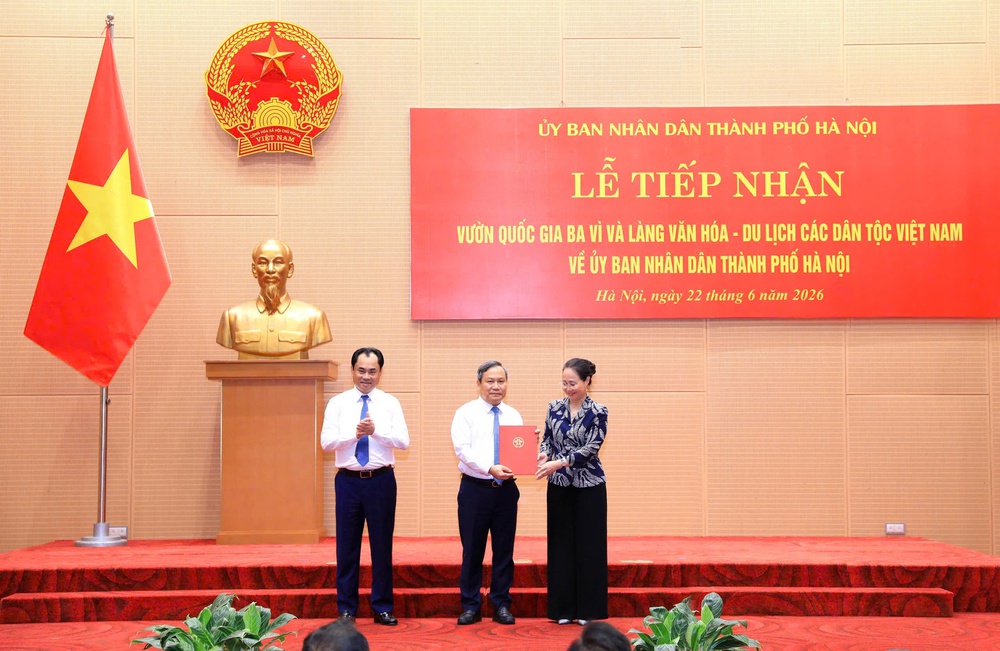 Hà Nội tiếp nhận Vườn quốc gia Ba Vì và Làng Văn hóa - Du lịch các dân tộc Việt Nam: Mở ra không gian phát triển mới cho Thủ đô xanh và giàu bản sắc
 - Ảnh 2.