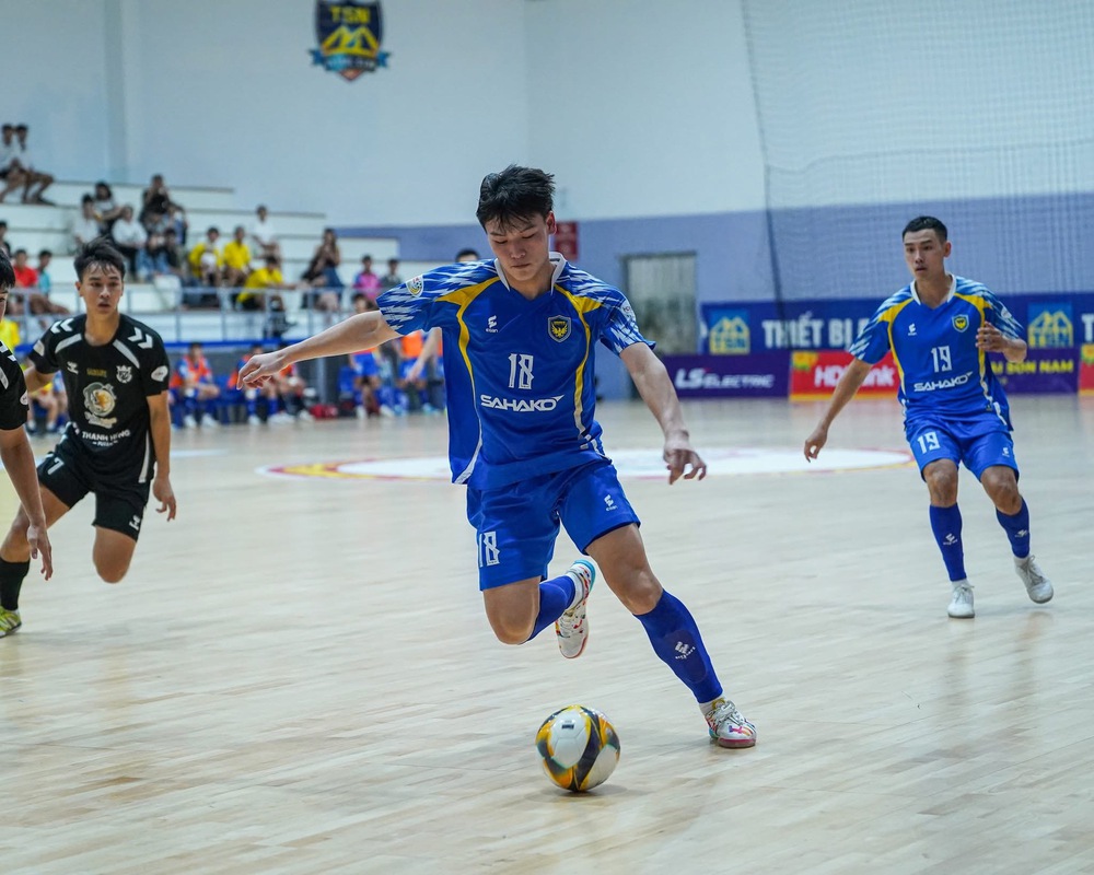 Cựu đội trưởng tuyển futsal Việt Nam ra mắt ấn tượng - Ảnh 3. Cựu đội trưởng tuyển futsal Việt Nam ra mắt ấn tượng - Ảnh 3.