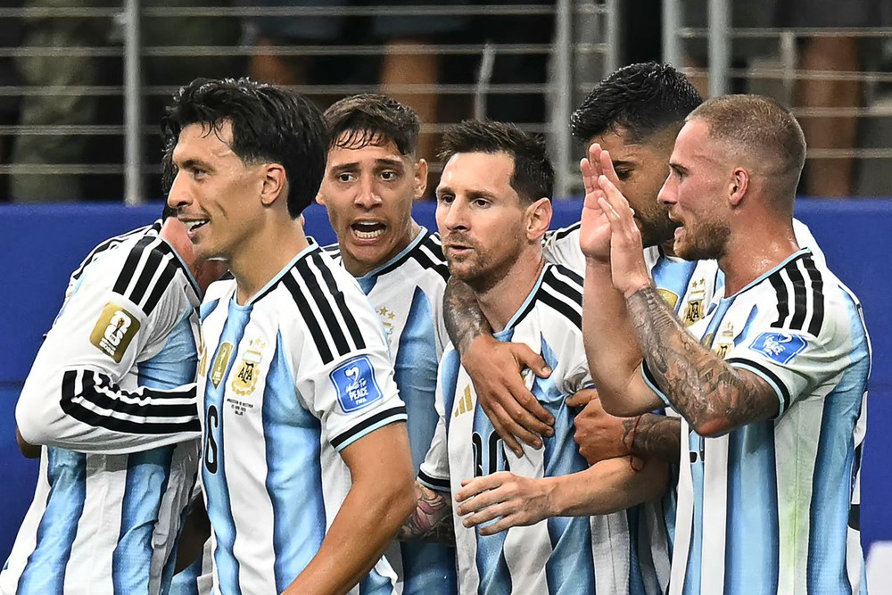 TRỰC TIẾP bóng đá Argentina 1-0 Áo (Hiệp 1): Messi đi vào lịch sử - Ảnh 3.
