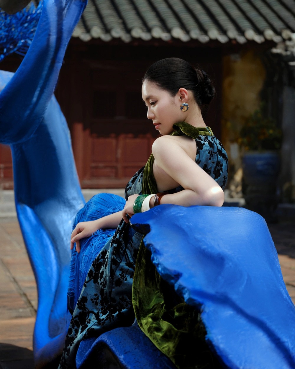 MONO và hành trình đưa biểu tượng Việt vào ngôn ngữ thời trang đương đại - Ảnh 4. MONO và hành trình đưa biểu tượng Việt vào ngôn ngữ thời trang đương đại - Ảnh 4.