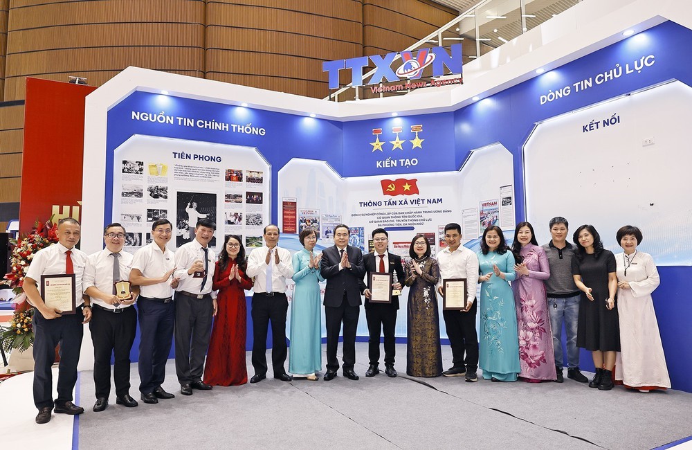 Thông tấn xã Việt Nam vinh dự nhận 7 giải thưởng Giải Báo chí Quốc gia lần thứ XX - Ảnh 1. Thông tấn xã Việt Nam vinh dự nhận 7 giải thưởng Giải Báo chí Quốc gia lần thứ XX - Ảnh 1.