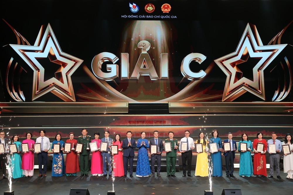 Thông tấn xã Việt Nam vinh dự nhận 7 giải thưởng Giải Báo chí Quốc gia lần thứ XX - Ảnh 6. Thông tấn xã Việt Nam vinh dự nhận 7 giải thưởng Giải Báo chí Quốc gia lần thứ XX - Ảnh 6.