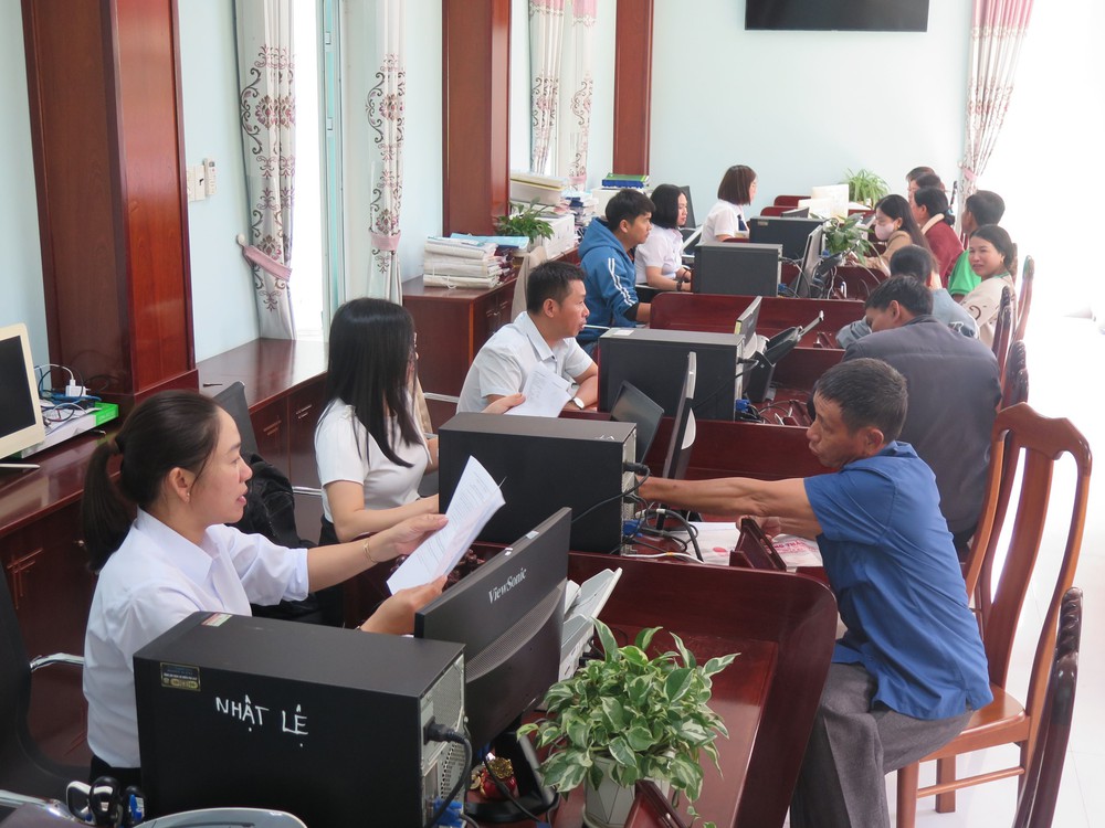 Chuyển tư duy quản lý biên chế theo số lượng sang quản trị nguồn nhân lực theo vị trí việc làm - Ảnh 3. Chuyển tư duy quản lý biên chế theo số lượng sang quản trị nguồn nhân lực theo vị trí việc làm - Ảnh 3.