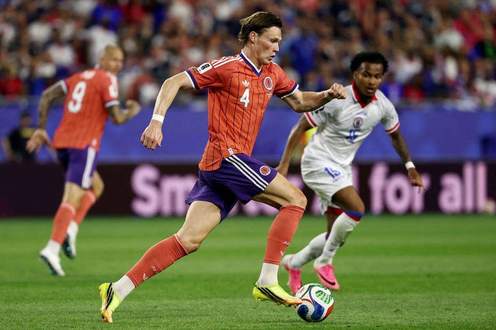 Scotland phải giải phóng McTominay - Ảnh 1. Scotland phải giải phóng McTominay - Ảnh 1.