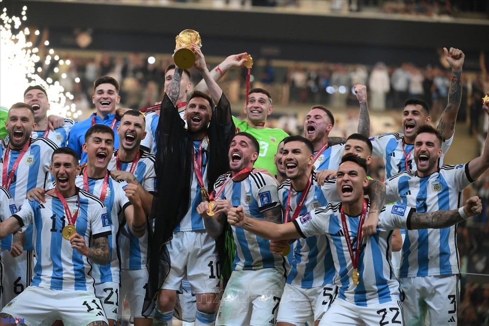 Ca sĩ Quỳnh Thi: "Âm nhạc khiến World Cup trở thành ngày hội của cảm xúc" - Ảnh 3. Ca sĩ Quỳnh Thi: "Âm nhạc khiến World Cup trở thành ngày hội của cảm xúc" - Ảnh 3.
