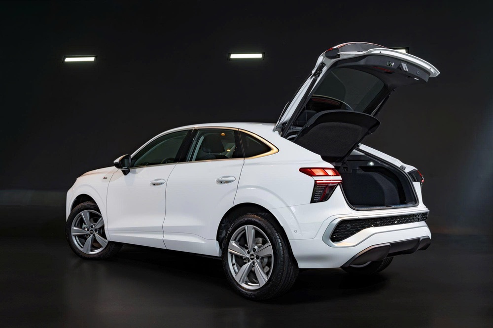 Bộ đôi Audi Q3 và Q5 thế hệ mới ra mắt: Làn gió mới cho phân khúc SUV đô thị hạng sang - Ảnh 3. Bộ đôi Audi Q3 và Q5 thế hệ mới ra mắt: Làn gió mới cho phân khúc SUV đô thị hạng sang - Ảnh 3.