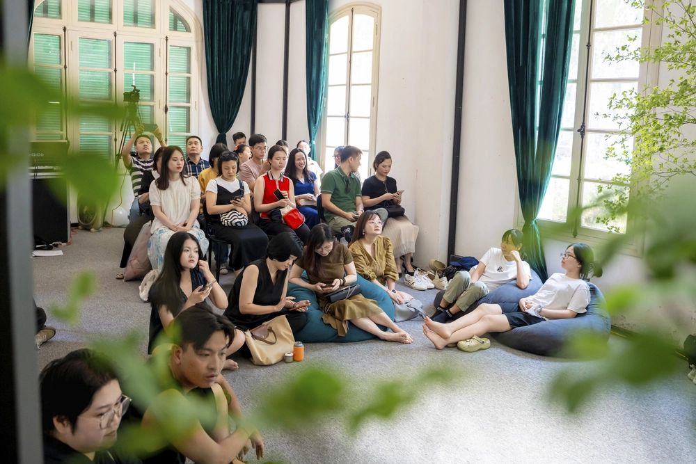 'Đối thoại' cùng Trang Trịnh trong Trình diễn piano kéo dài 24h - Ảnh 6. 'Đối thoại' cùng Trang Trịnh trong Trình diễn piano kéo dài 24h - Ảnh 6.