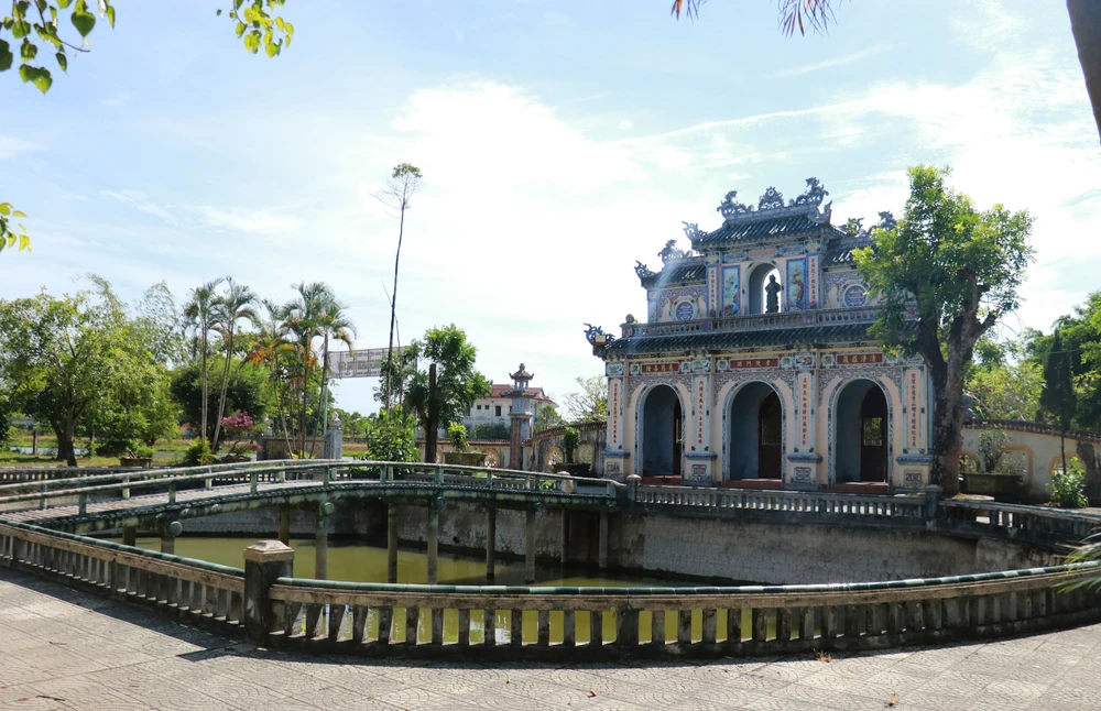 Tổ đình Sắc tứ Tịnh Quang - Ngôi cổ tự gần 300 năm tuổi - Ảnh 3. Tổ đình Sắc tứ Tịnh Quang - Ngôi cổ tự gần 300 năm tuổi - Ảnh 3.