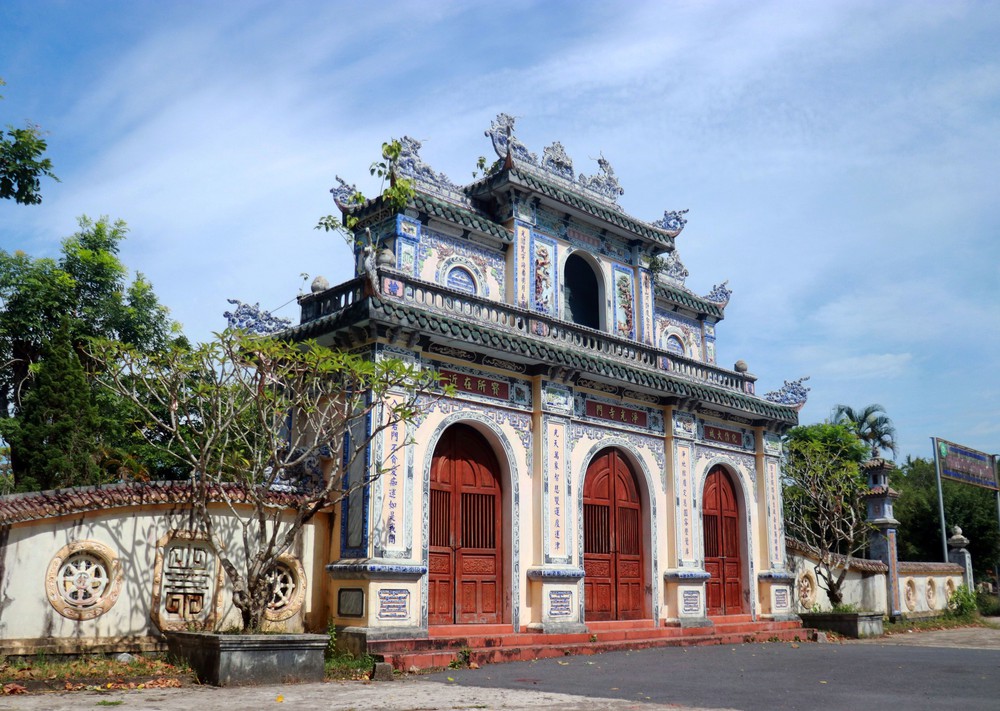Tổ đình Sắc tứ Tịnh Quang - Ngôi cổ tự gần 300 năm tuổi - Ảnh 6. Tổ đình Sắc tứ Tịnh Quang - Ngôi cổ tự gần 300 năm tuổi - Ảnh 6.
