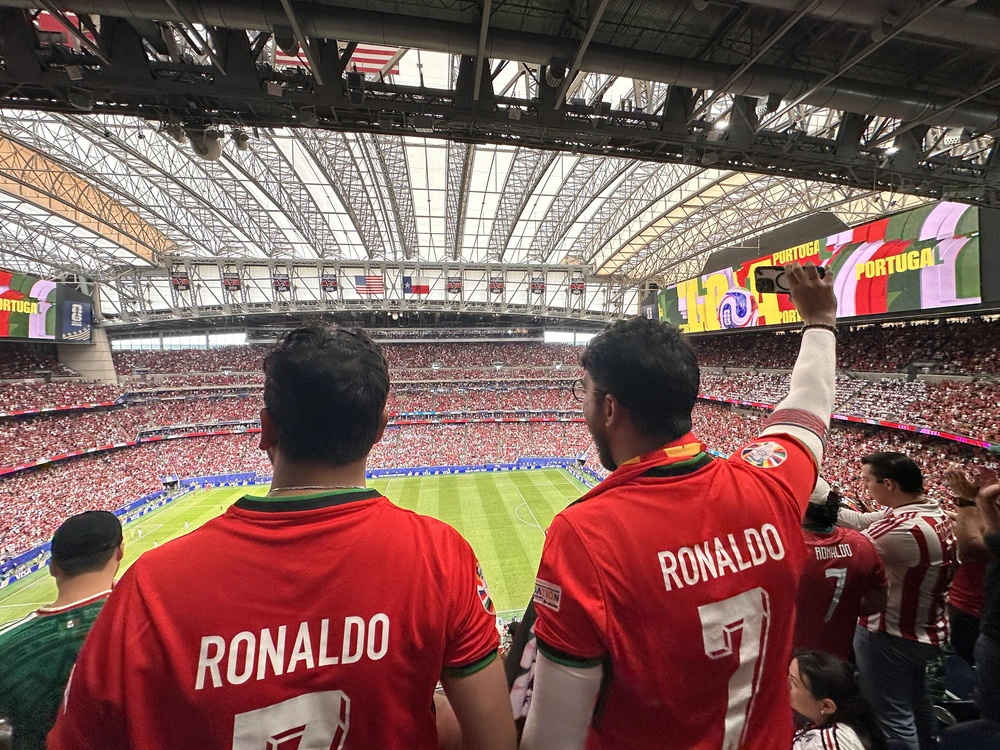 Ký sự World Cup: Trong ầm vang những tiếng “Siuuuu” - Ảnh 1.
