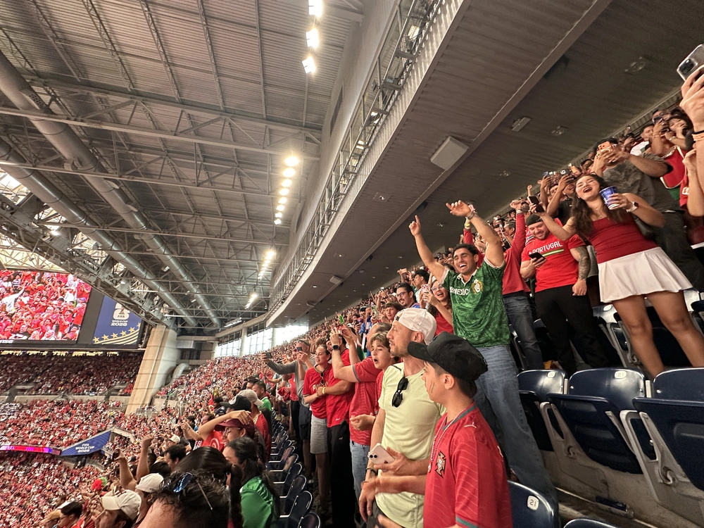 Ký sự World Cup: Trong ầm vang những tiếng “Siuuuu” - Ảnh 3.