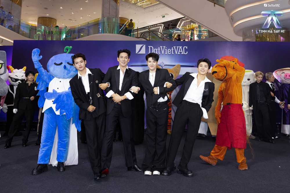 24 nghệ sĩ của “Tinh hà say hi” chính thức ra mắt khán giả - Ảnh 2. 24 nghệ sĩ của “Tinh hà say hi” chính thức ra mắt khán giả - Ảnh 2.