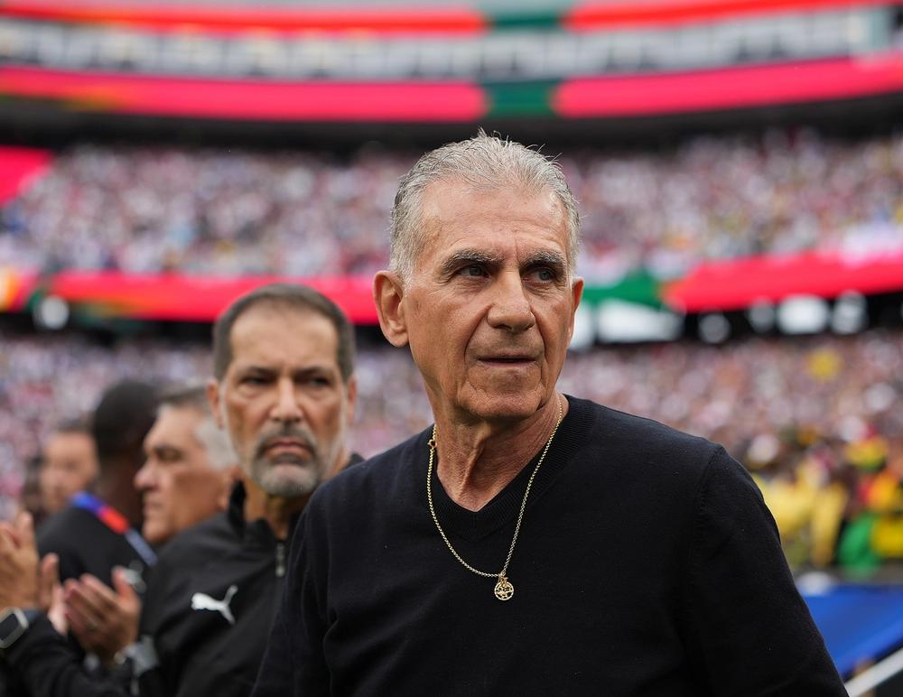 World Cup 2026: HLV Ghana mỉa mai tổ VAR 'đi uống cà phê' trong trận hòa tuyển Anh - Ảnh 1. World Cup 2026: HLV Ghana mỉa mai tổ VAR 'đi uống cà phê' trong trận hòa tuyển Anh - Ảnh 1.