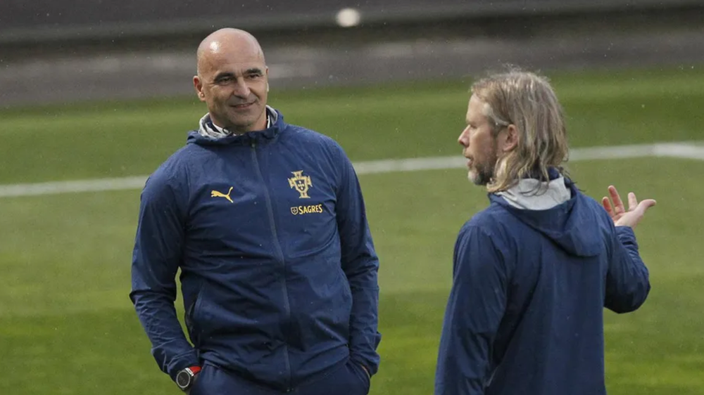 Austin MacPhee: Chuyên gia bóng chết, vũ khí bí mật của Bồ Đào Nha ở World Cup 2026 - Ảnh 2. Austin MacPhee: Chuyên gia bóng chết, vũ khí bí mật của Bồ Đào Nha ở World Cup 2026 - Ảnh 2.