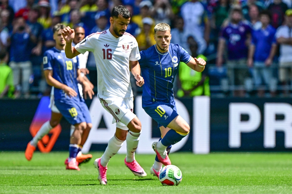 TRỰC TIẾP bóng đá Bosnia-Herzegovina vs Qatar: Dzeko đá chính (H1, 0-0) - Ảnh 3.