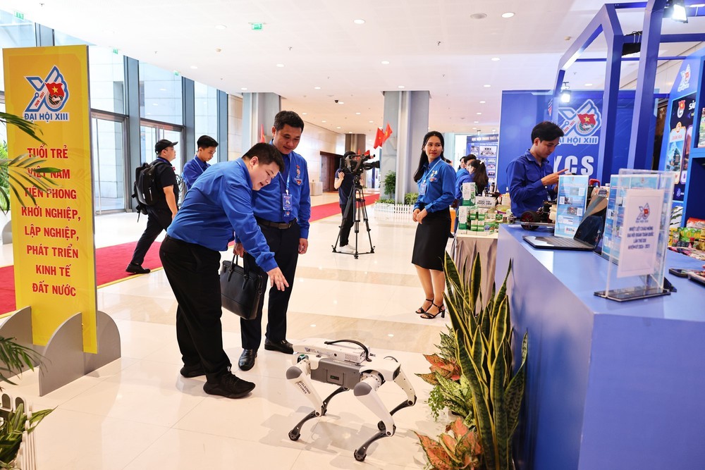 Đại hội Đoàn toàn quốc lần thứ XIII: Không gian kể chuyện về tuổi trẻ Việt Nam qua các thời kỳ - Ảnh 5. Đại hội Đoàn toàn quốc lần thứ XIII: Không gian kể chuyện về tuổi trẻ Việt Nam qua các thời kỳ - Ảnh 5.
