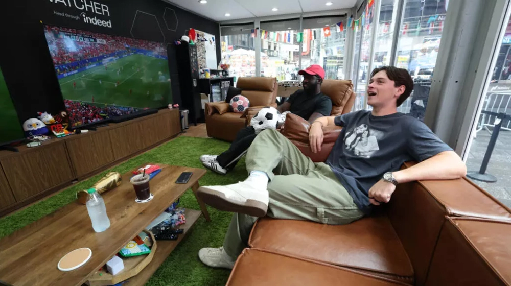 Công việc đáng mơ ước ở World Cup 2026: Chỉ việc xem bóng đá, và... nhận tiền tỉ - Ảnh 1. World Cup 2026