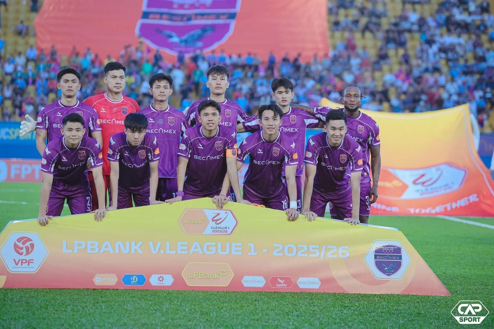 Võ Hoàng Minh Khoa chốt tương lai, tiếp tục gắn bó với CLB Becamex TP.HCM - Ảnh 2.