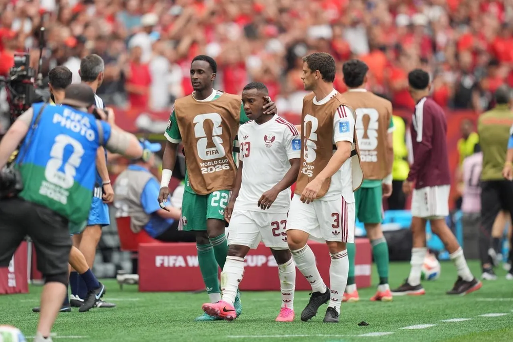World Cup 2026 24h: Cầu thủ Qatar bị FIFA treo giò 5 trận, Neymar sánh ngang thành tích Pele - Ảnh 1.