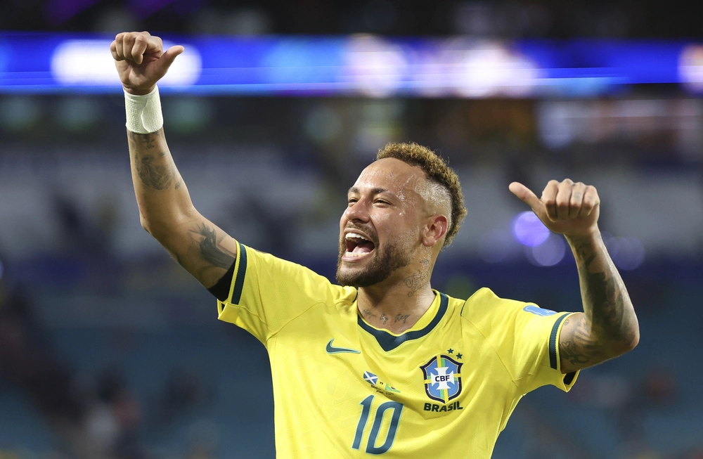 World Cup 2026 24h: Cầu thủ Qatar bị FIFA treo giò 5 trận, Neymar sánh ngang thành tích Pele - Ảnh 6.