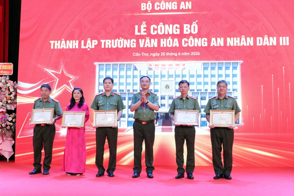 Thành lập Trường Văn hóa Công an nhân dân: Phát triển giáo dục gắn với bảo đảm an ninh, an sinh xã hội - Ảnh 4.