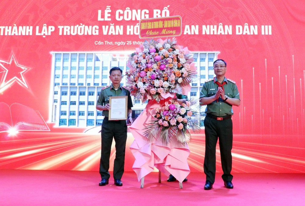 Thành lập Trường Văn hóa Công an nhân dân: Phát triển giáo dục gắn với bảo đảm an ninh, an sinh xã hội - Ảnh 2.