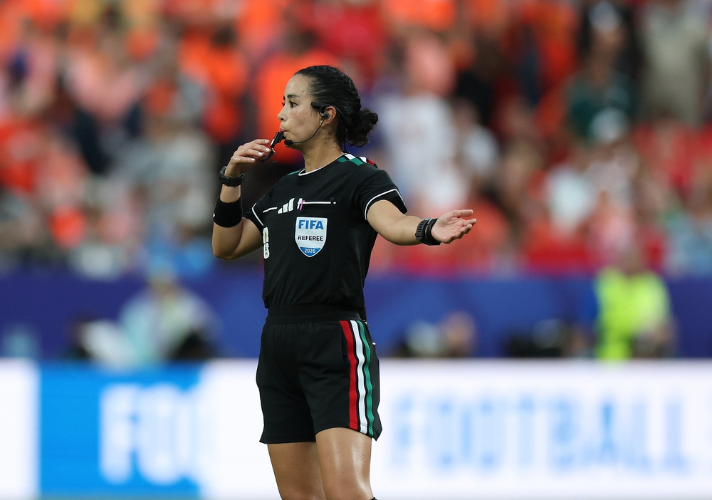 Nữ trọng tài Mexico đi vào lịch sử World Cup - Ảnh 2.