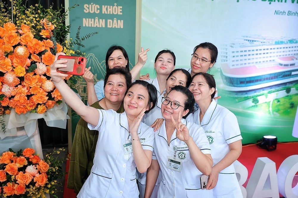 Khai trương Bệnh viện Bạch Mai cơ sở Ninh Bình quy mô 1.000 giường bệnh - Ảnh 11.