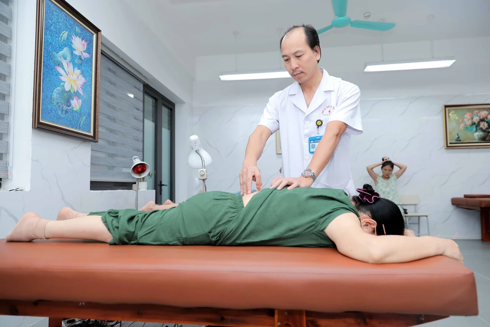 Mô hình dưỡng lão bán trú đầu tiên tại Hà Nội nhận phản hồi tích cực - Ảnh 9.