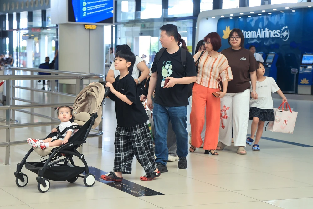 Vietnam Airlines bổ sung 2 tàu bay, tăng gần 23.000 ghế phục vụ cao điểm hè - Ảnh 4.