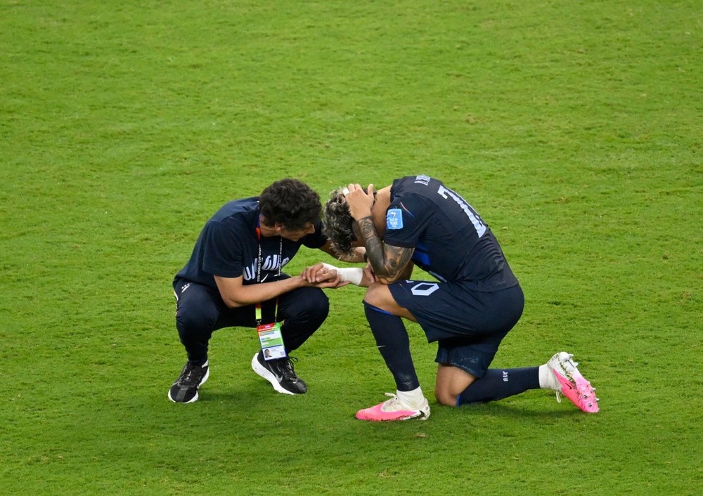Uruguay sụp đổ vì Bielsa - Ảnh 1.