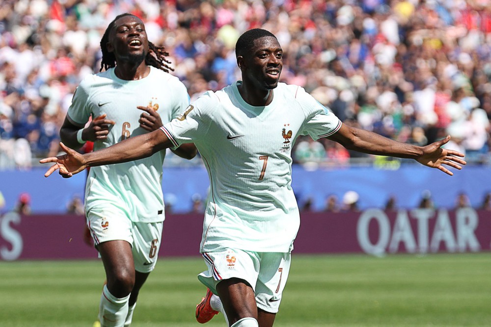 Dembele trình diễn một thứ bóng đá bùng nổ, hiệu quả và đầy tính nghệ thuật trước Na Uy. Ảnh: AFP/TTXVN