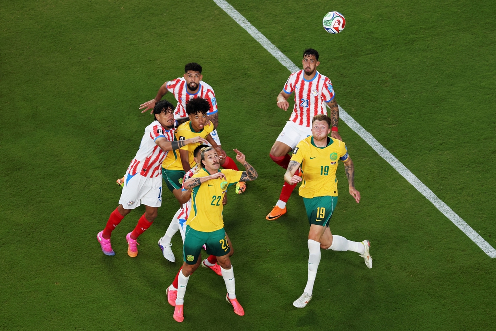 World Cup trên sân nhà: Giấc mơ lớn hay trái tim lớn? - Ảnh 1.
