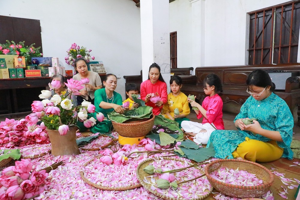  Công nhận Nghề truyền thống ướp trà sen ở Hà Nội - Ảnh 9.