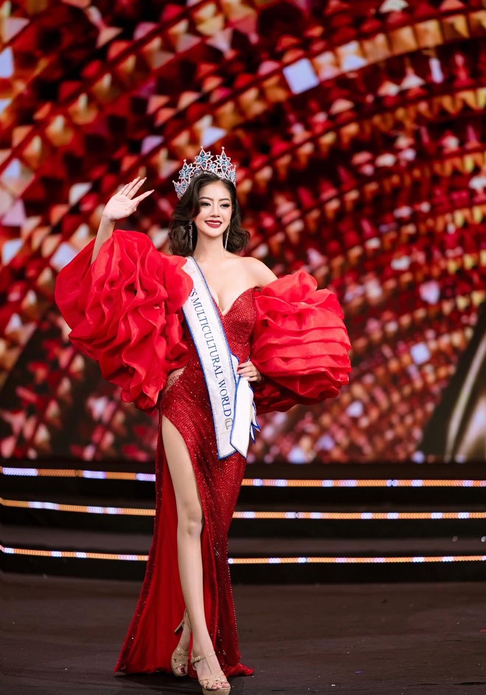 Người đẹp Myanmar Soe Myintzu Lwin đăng quang Miss Multicultural World 2026 - Ảnh 3.