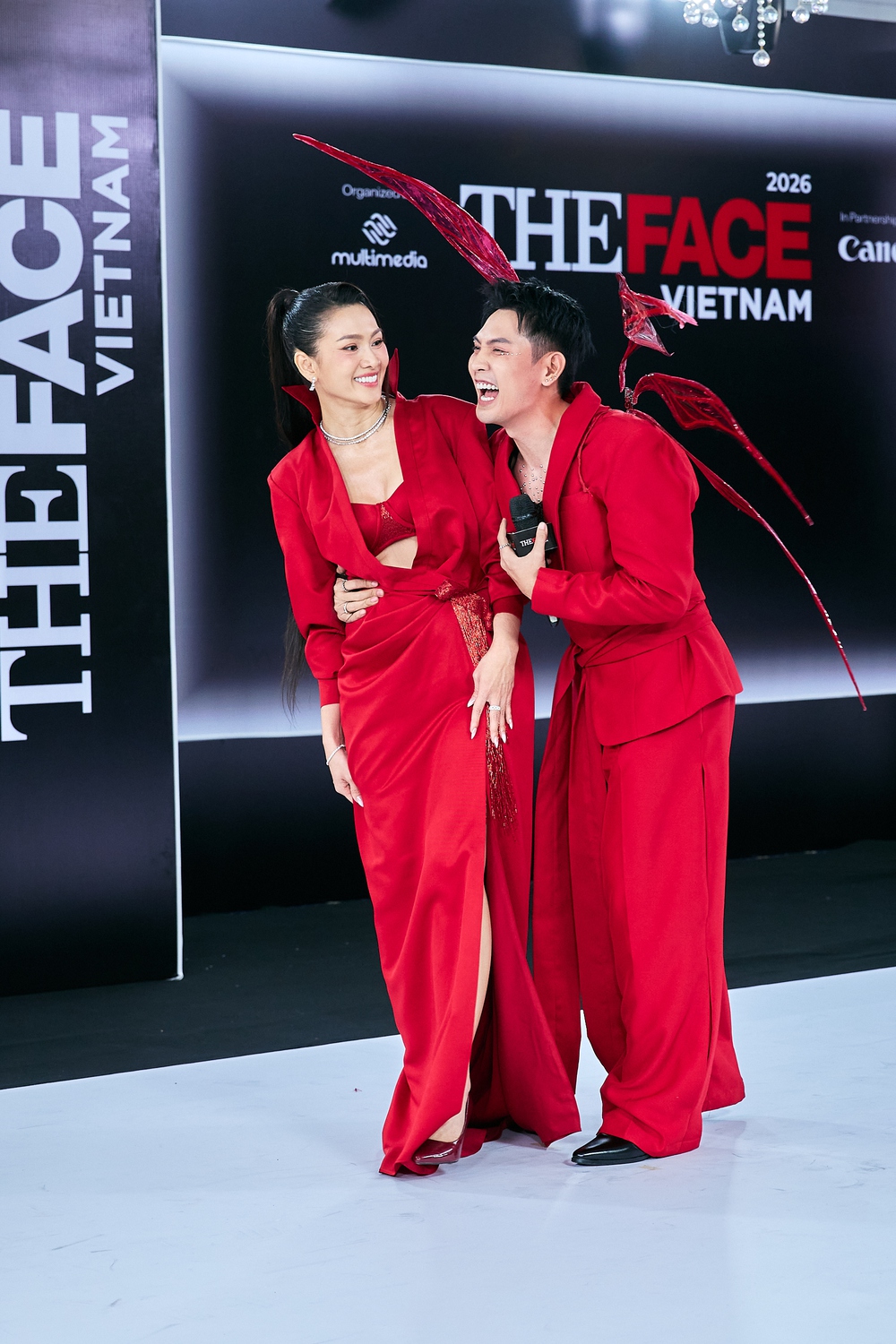 Võ Đăng Khoa xếp hàng từ 7h sáng cùng hàng trăm thí sinh casting The Face Vietnam 2026  - Ảnh 4.