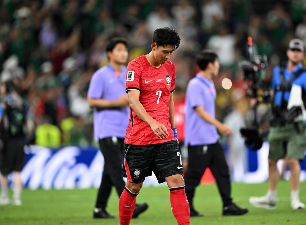 World Cup trên sân nhà: Thấy đỏ đừng tưởng... chín! - Ảnh 1.