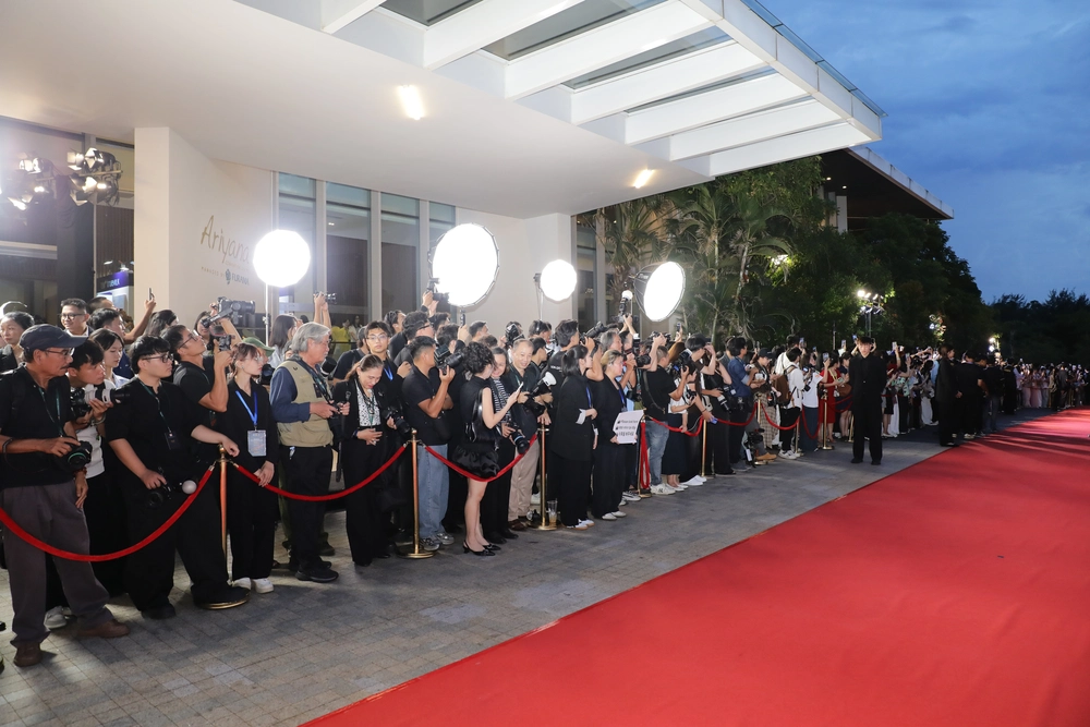 Ji Chang Wook, Jung II Woo cùng dàn sao Việt đổ bộ thảm đỏ DANAFF IV 2026 - Ảnh 15.